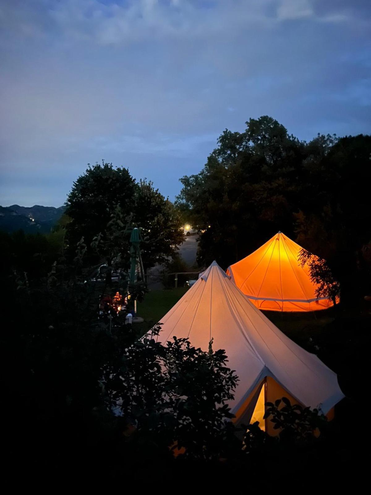 Camp Oaza,Lipa Hotel เซทินเจ ภายนอก รูปภาพ