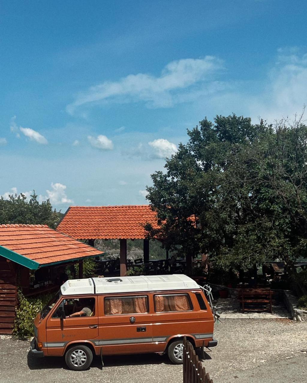 Camp Oaza,Lipa Hotel เซทินเจ ภายนอก รูปภาพ